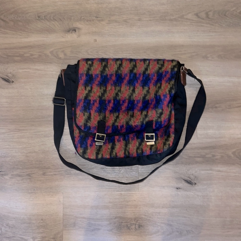 Mossimo messenger bag